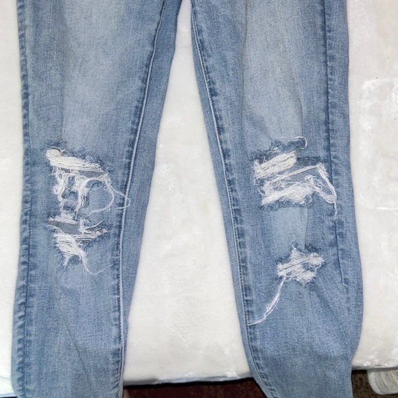 AMERICAN EAGLE JEANS - Picture 2 of 5